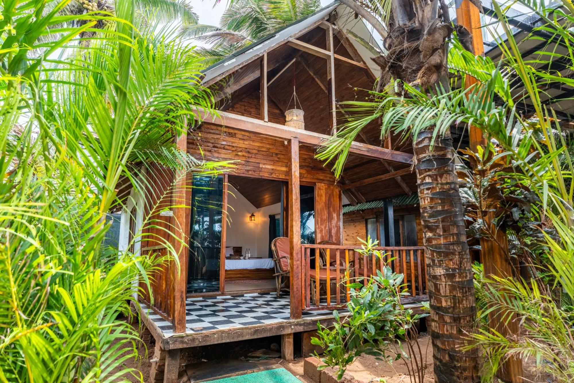 Simrose Hotel Agonda Ngoại thất bức ảnh