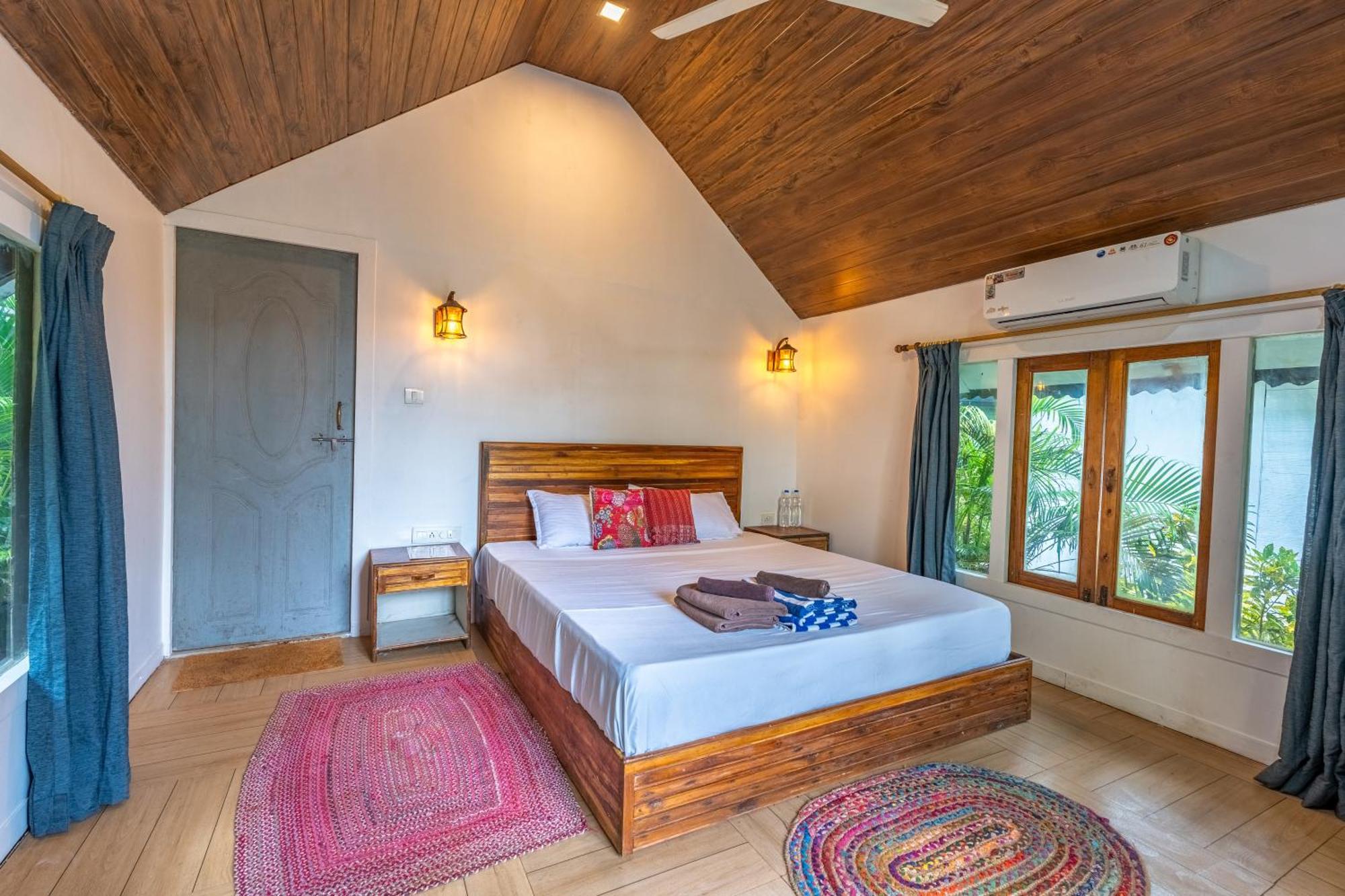 Simrose Hotel Agonda Ngoại thất bức ảnh