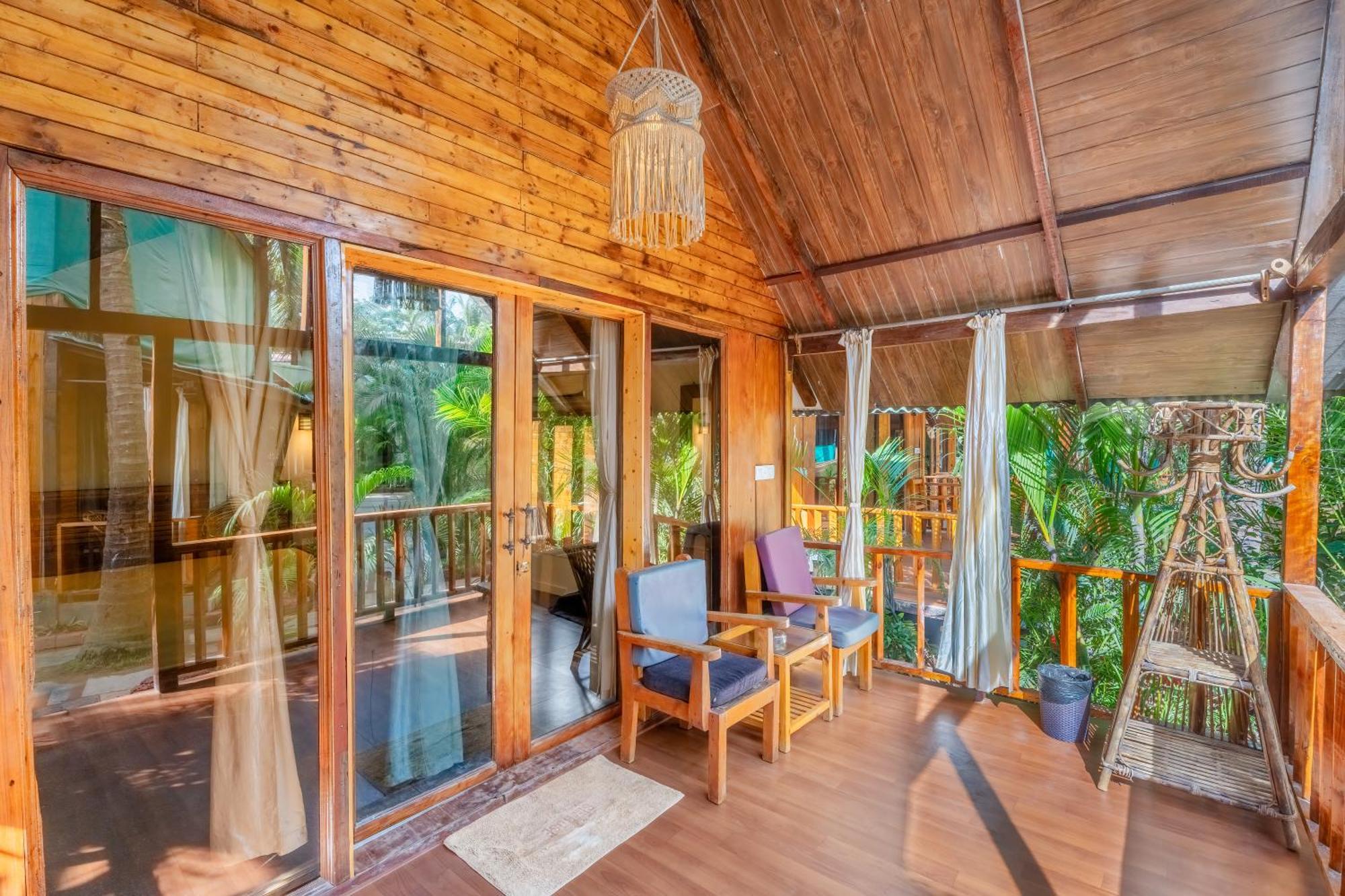 Simrose Hotel Agonda Ngoại thất bức ảnh