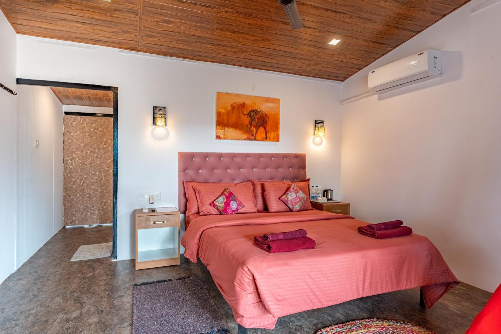 Simrose Hotel Agonda Ngoại thất bức ảnh
