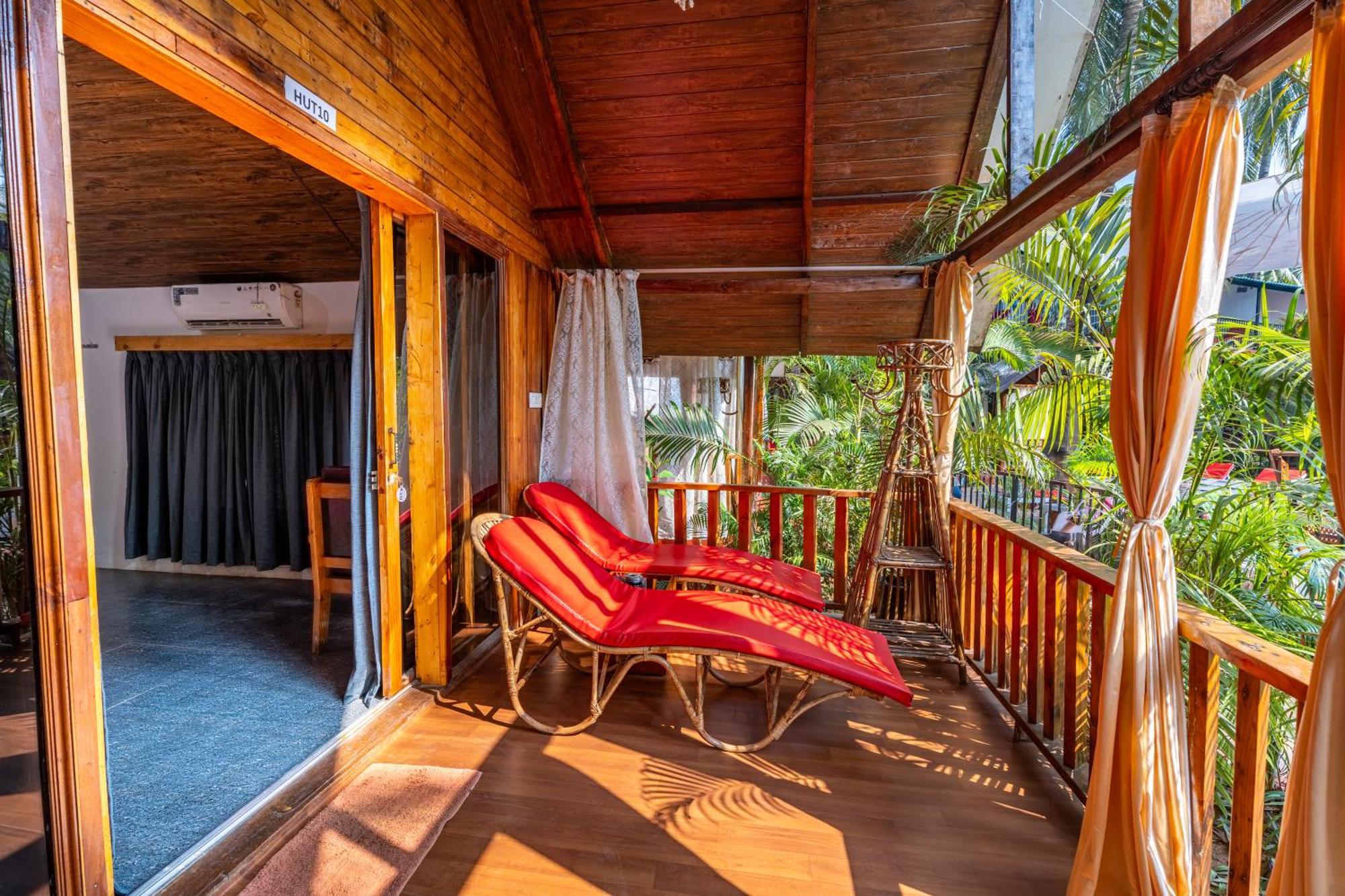 Simrose Hotel Agonda Ngoại thất bức ảnh